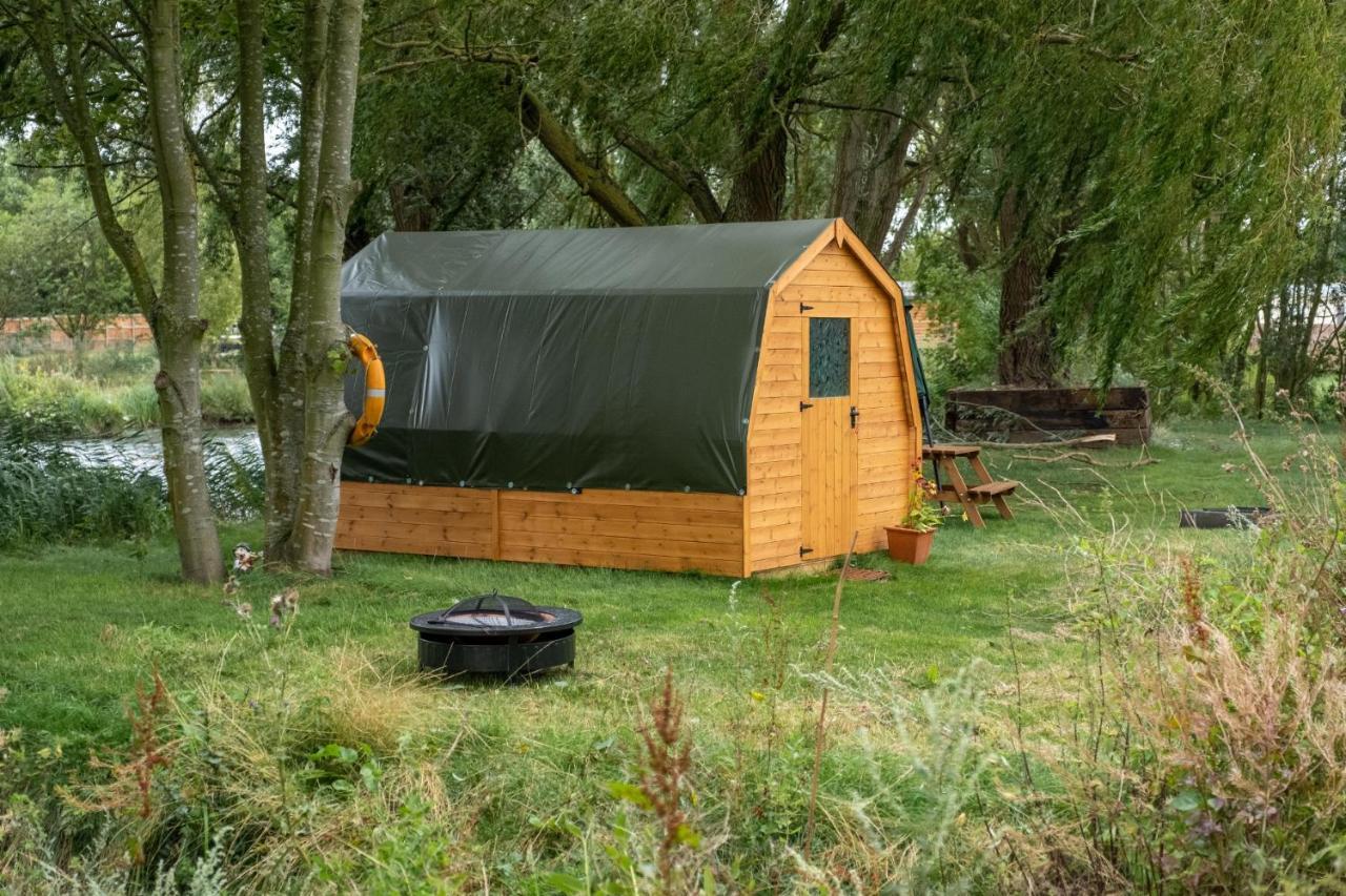 Hotel Rum Bridge "Patsy'S" Family Glamping Pod Clare Exterior foto